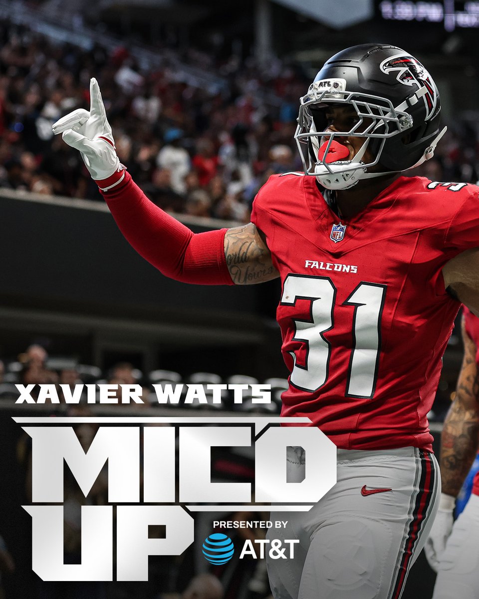 X on the mic!