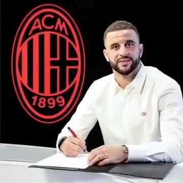 arkadaşlarla playstationa gidince hala pes 2021 oynuyoruz