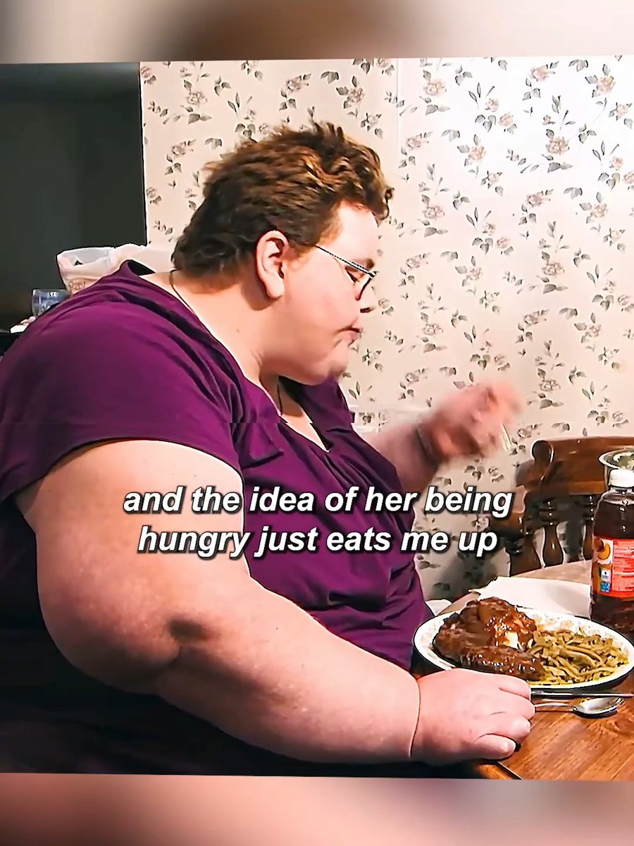 This mother says she’s showing her daughter love by bringing her junk food at 11 p.m. 😭 Her daughter says she loves her even more now that her mom has stopped telling her to watch her weight or change her eating habits. Meanwhile, the mom admits she has spoiled her by constantly giving her food just to keep her happy. But is this really love and happiness, or is it enabling something that could ultimately destroy her? 😔