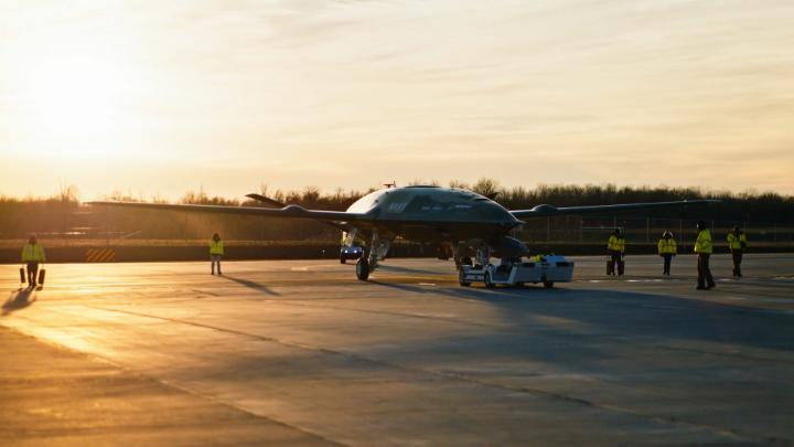 Testing an autonomous aircraft, like MQ-25A Stingray™, takes a different approach than a piloted airplane — we're taking a look at its journey and how it's reshaping naval aviation in this four-part series. Part 3 of 4: From Prototype to Production A new frontier in flight testing.