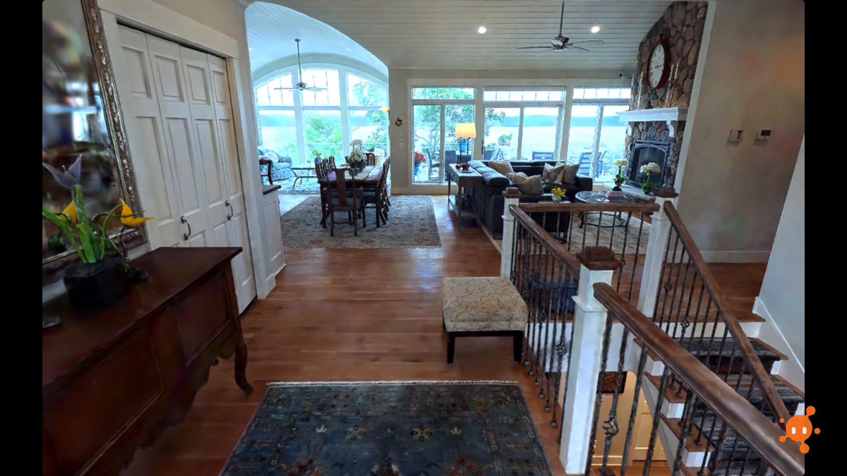 A pivotal moment for real estate! 🏡 Capturing a property in 3D used to mean a $5,000 LiDAR scanner. This house was scanned with a $500 Insta360 X5 - a consumer 360 camera. And best of all? All of the software is free and open source! It's based on a technique called 3D Gaussian splatting: 🪄 Splat creation: Spirula Studio 🖼️ Splat rendering: PlayCanvas So for $500, you can present any property online and let prospective purchasers freely explore as if it was a videogame. 🎮 [1/3]