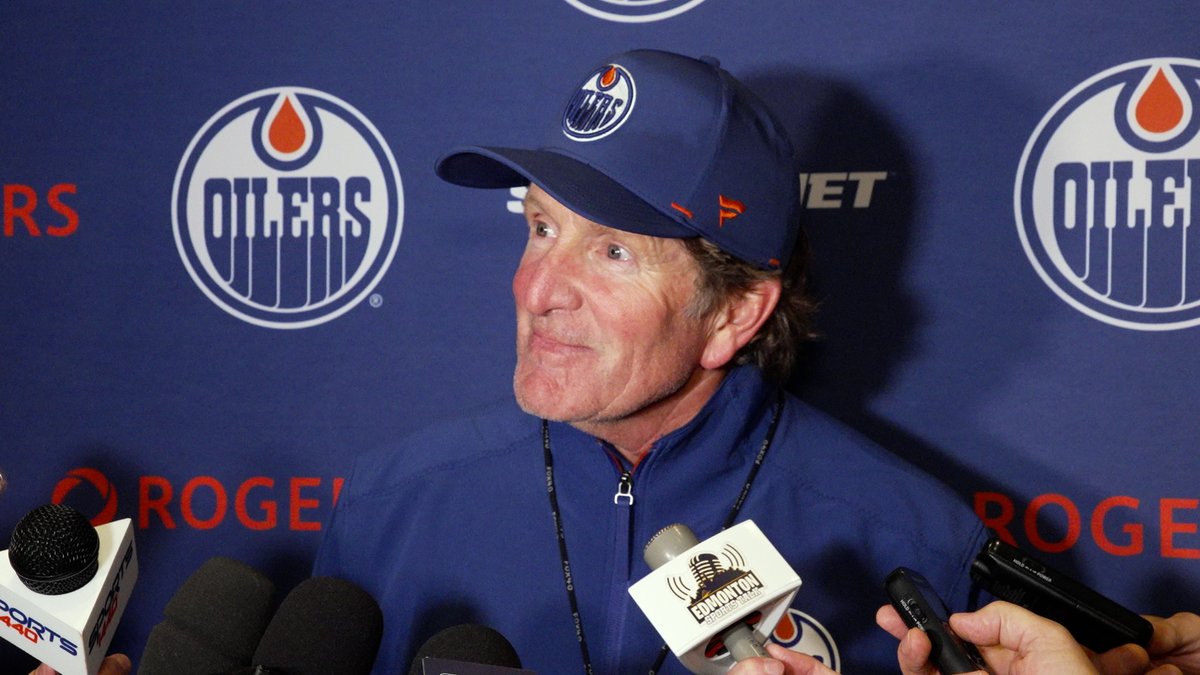 Coach Babcock spoke with the media following practice about the #Oilers first preseason game, the effort on the ice today &amp; playing McDavid with Draisaitl.