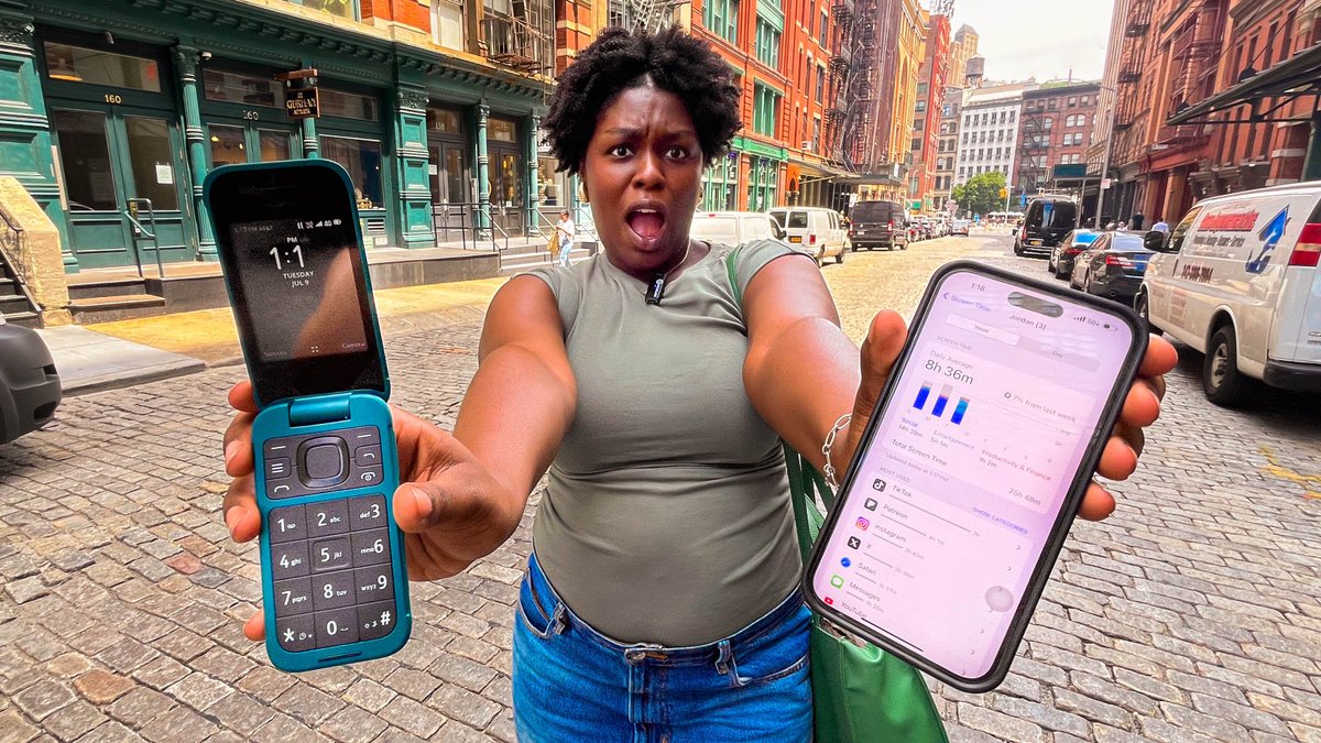 I tried to kill my smartphone addiction with a dumb phone. Here's how it went.