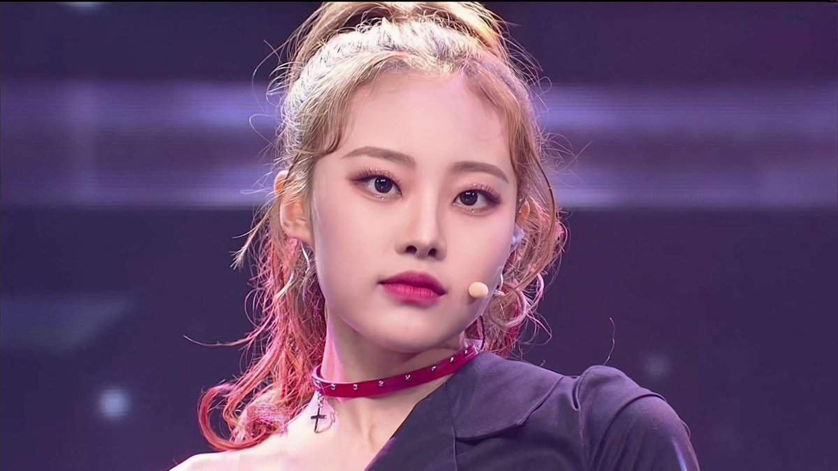 zero kep1er members in this performance is crazy