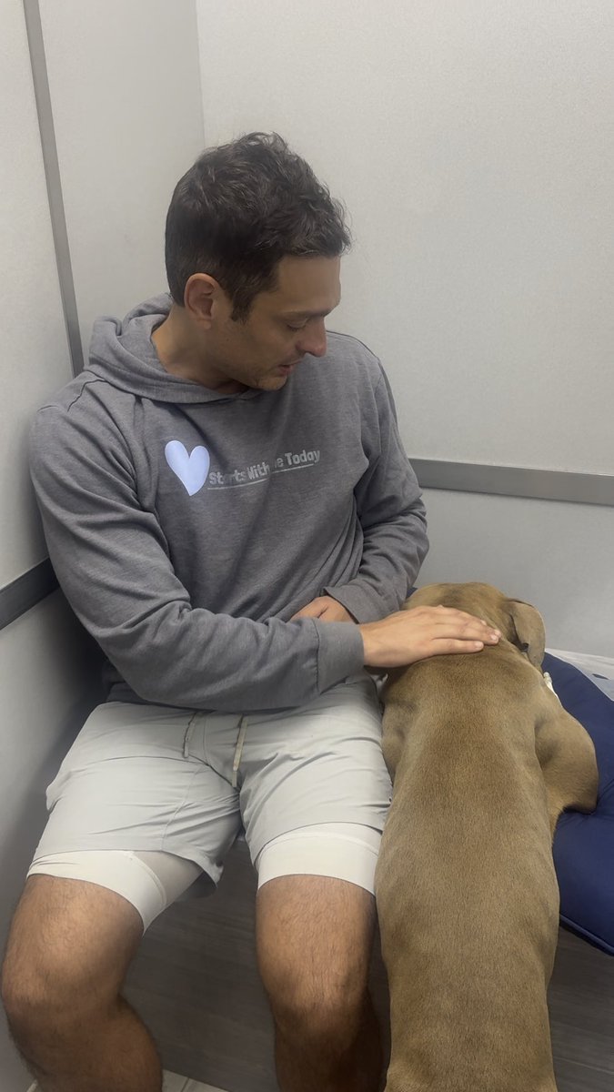 This poor angel has been through hell. We rescued him from Skid Row and hadn’t eaten in days, but just had a liiiiittle chicken remnants. I visited him at the hospital and when the vet tech came to bring him back, he climbed next to me ❤️ We are doing everything we can. Please donate through the link in my bio.