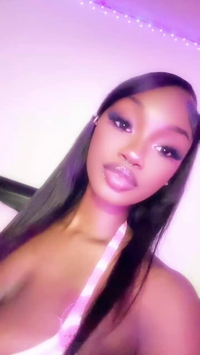 cutest #ebony ever :3🐬💕🍡 but hi wyd bae