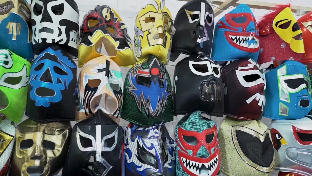 La lucha libre mexicana, reconocida en 2018 como Patrimonio Cultural Intangible de la CDMX, es un objeto de estudio con impacto social, económico y simbólico 🤼♂️. Lee un análisis de #ExpertosUNAM en el Día Nacional de la Lucha Libre y del Luchador Profesional Mexicano. #HistoriasUNAM de #UNAMGlobalTV >