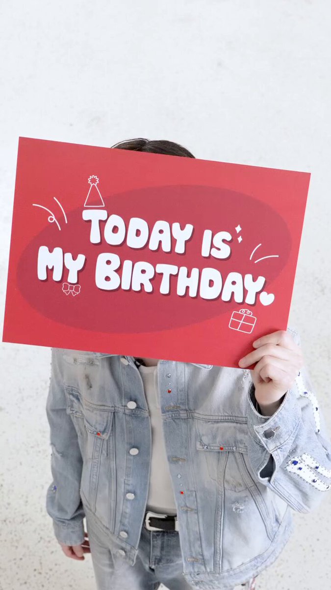 Today is Seungmin’s birthday 🐶🤍