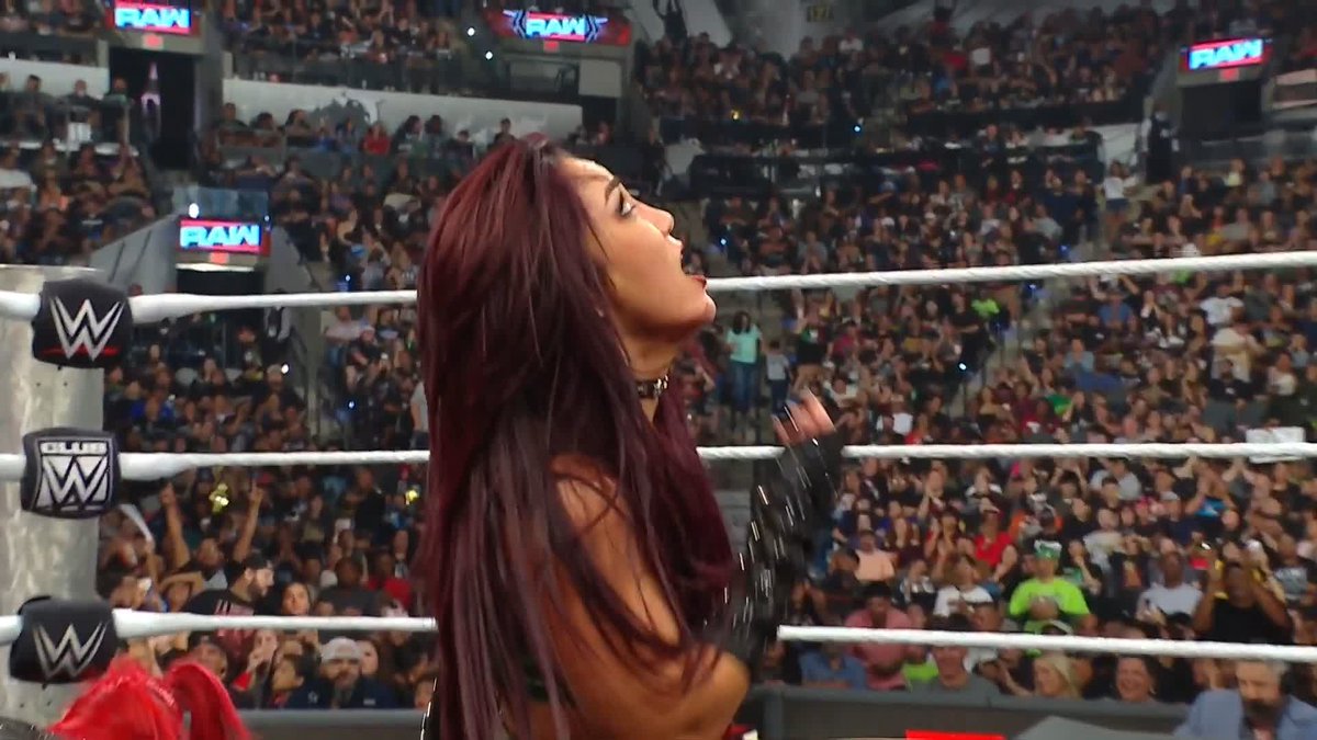 ROXANNE 💪 roxanne QUALIFIES for Money in the Bank!