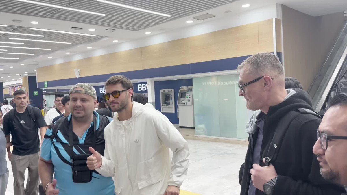 ❤️✍🏼 Santiago Gimenez and Johan Vasquez have arrived in Mexico City to join the Mexican National Team camp ahead of the upcoming friendlies. ✅