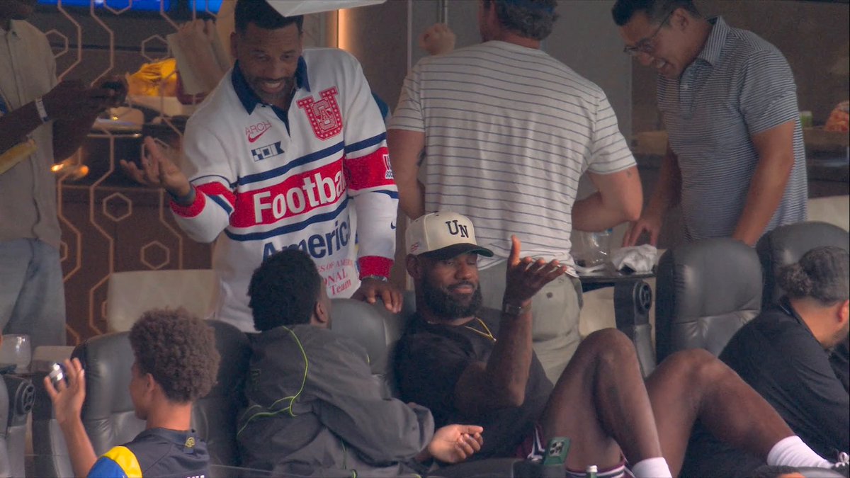 LeBron James and his box were in awe of Stafford's TD throw to Adams 🔥