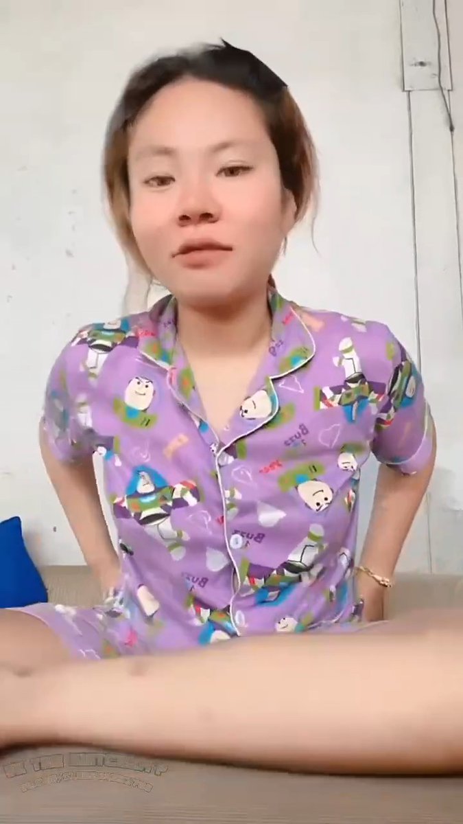รวมคลิปสาวลาวแหกหีโชว์หน้าบ้าน #คลิปหลุด #คลิปหลุดสาวลาว #สาวลาว #สาวลาวแหกหีโชว์