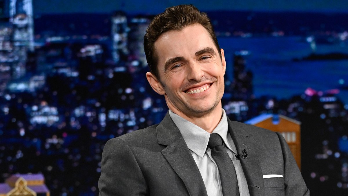 Young Dave Franco and his Forgotten Island character Raww have a striking resemblance 😂 #FallonTonight