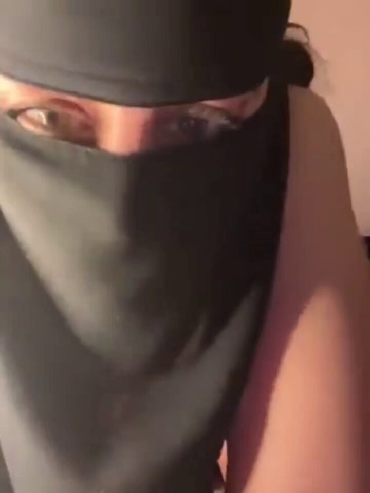 الجزء الثاني الكس السعودي الجامد 🥵❤️‍🔥 ايش الكس هاد بجنن اخ بس لو زبي في كسها غير افشخها فشخ اخخ بس 🤤💪💦 #حصرياتّ #حصريات_خليجية