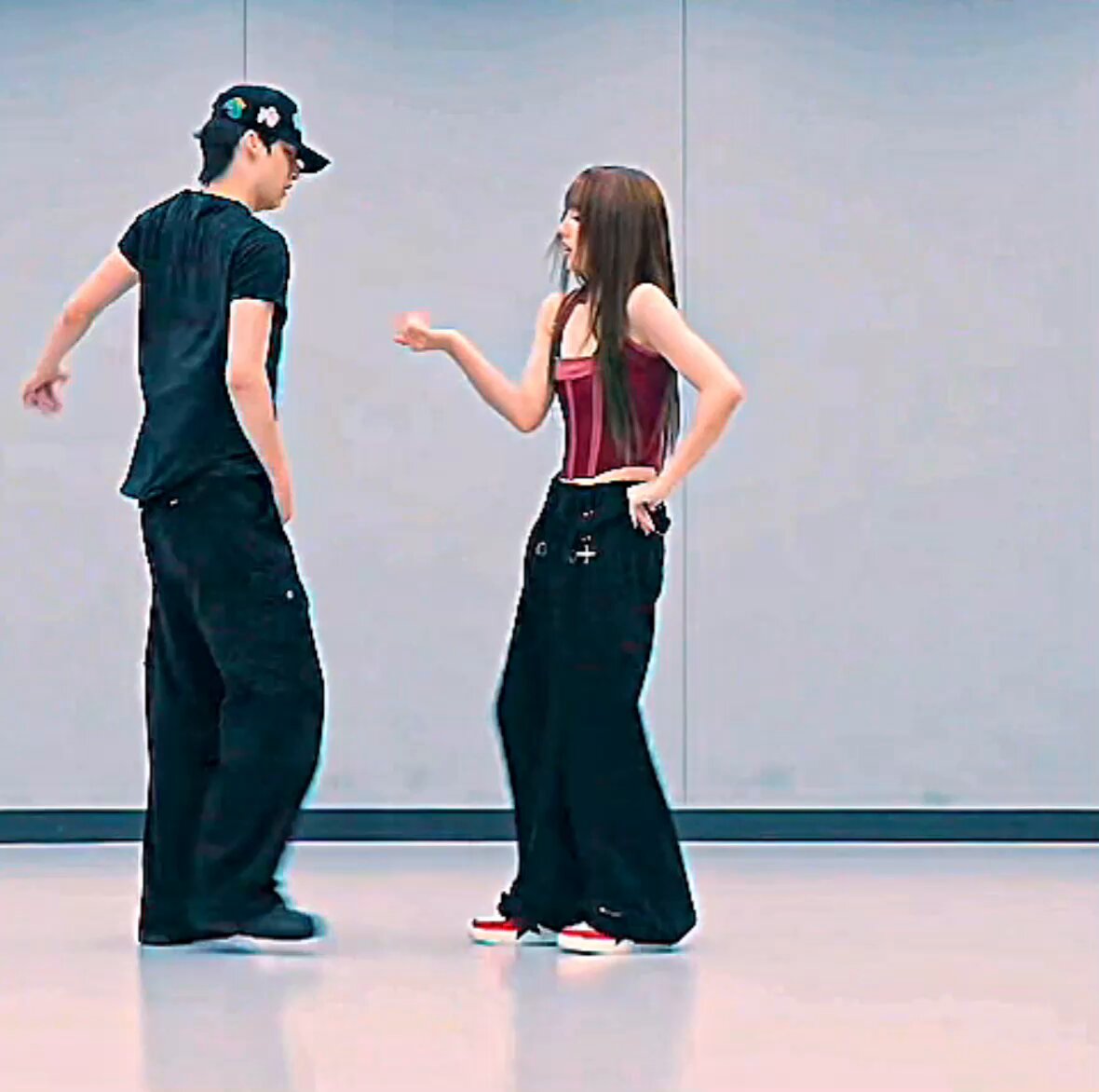 IM NAYEON HELLO??!!