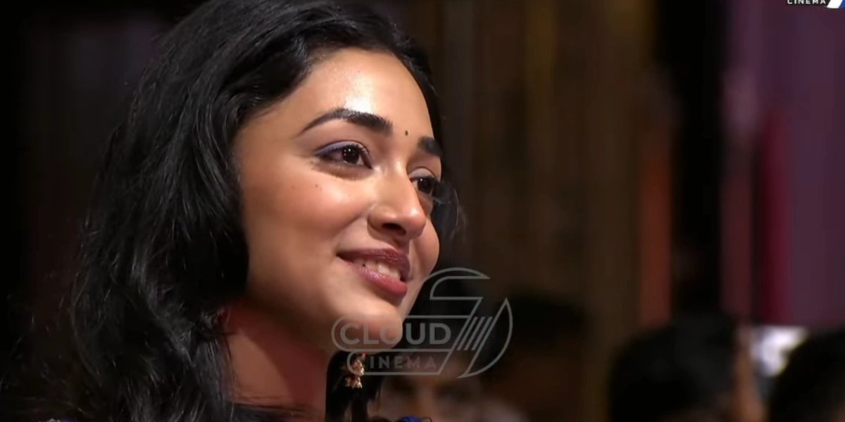 #AshokSelvan about #PreityMukundan: "When i said we are going with Preity for this film, She had only "Aasa kooda.." Even before that, i thought she'll be a star.. "Na invest panna bitcoin Preity.." She has a dedicated fanbase now.. Recently i went to a college, boys shouted for Preity.."