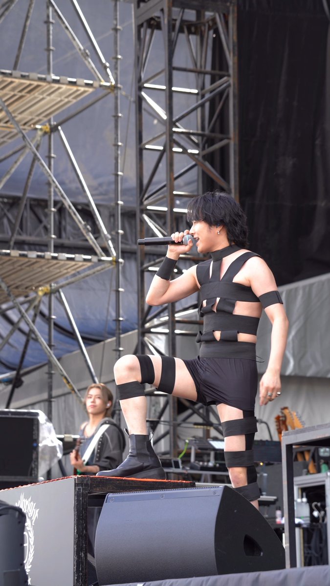 T.M.Revolution「HOT LIMIT」 西川さんご本人からあの伝説の衣装を借りて イナズマでNovelbrightでカバーしました。