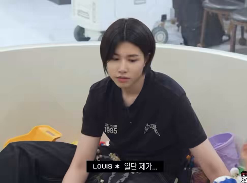 🐘I really wanted a younger sibling when I was young 🐘Because I’m the only child, I felt lonely 🐘 But today spending time like this with little brothers is so fun 🥹🥹🥹🫳 #LOUIS #루이 #LNGSHOT #롱샷
