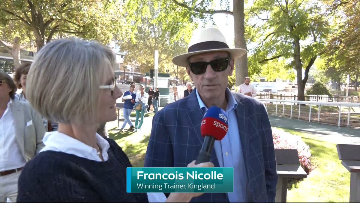 "If we want to go to the Gold Cup, we will start in steeplechases now!" Francois Nicolle has big plans for his stable star Kingland after an emphatic success at Auteuil... 🇫🇷