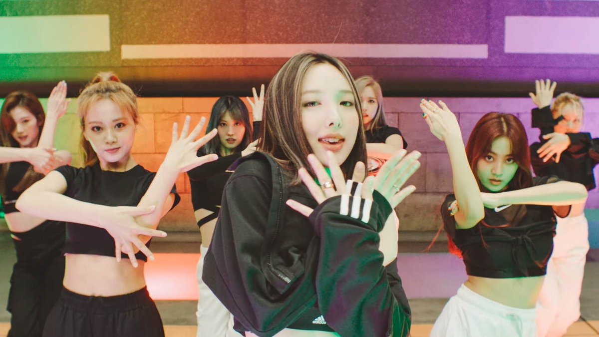 6 years ago today, TWICE announced the release of their 7th Japanese Single 'BETTER.’