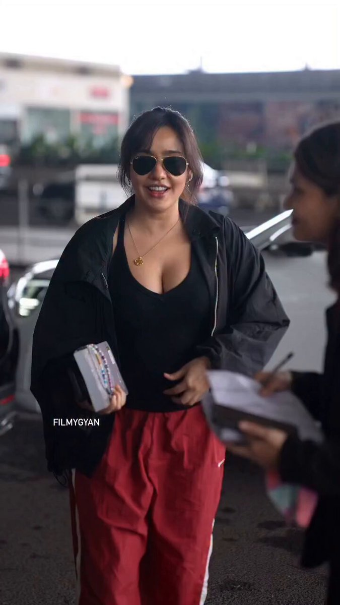 Why So HOT Neha Sharma? 🥵🔥💋
