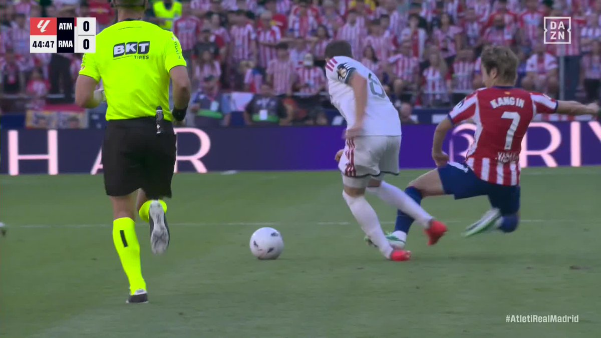 Fede Valverde de fora 2 a 3 meses com uma entorse de grau 3 no tornozelo esquerdo. #DAZNLALIGA