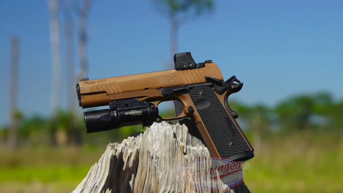 I have a confession. I still love single stack 45ACP 1911 😎🤌🏽 📸: Sig Sauer 1911-XFULL 🇺🇸 Sig Romeo X red dot 🔴 Surefire X300 light 💡 Ammo from Firearms Depot 🦅 #sigsauer #1911 #surefire #stump #classic #45acp #confession #usher #optics