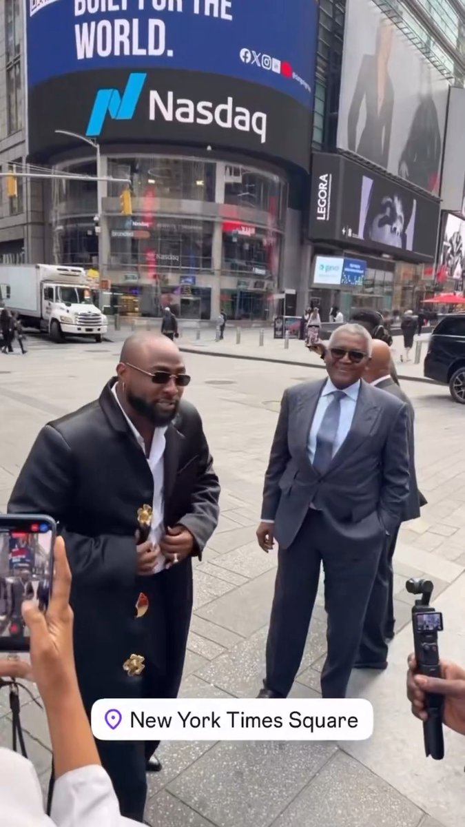 🚨| Davido et Aliko Dangote au New York Times Square 🇺🇸 🤩