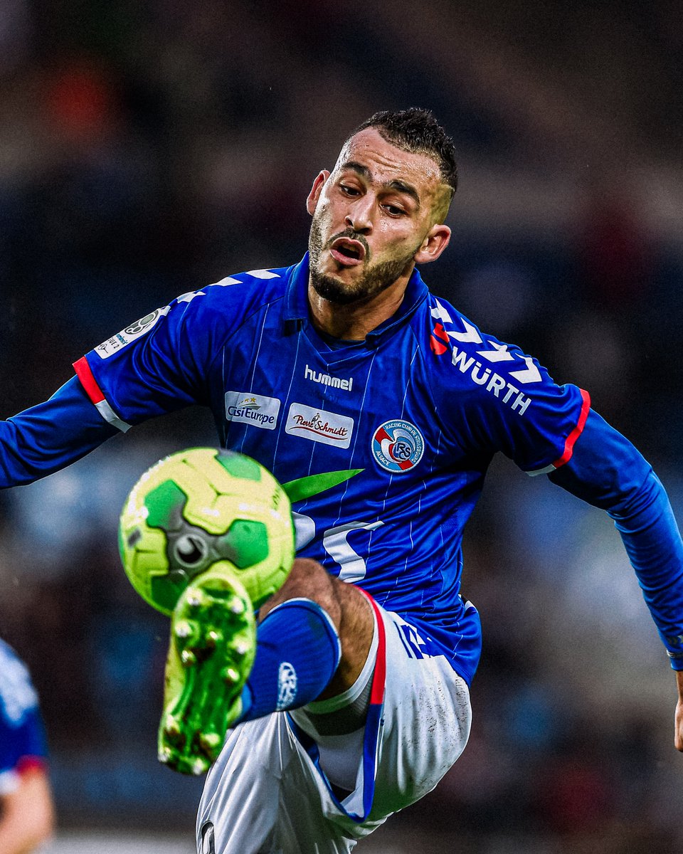 Auteur de 21 buts et 5 passes décisives lors de la saison 2016-2017, Khalid Boutaïb a permis au Racing de devenir Champion de Ligue 2 🏆 Bravo pour ta carrière et bonne retraite khalid boutaib 👏