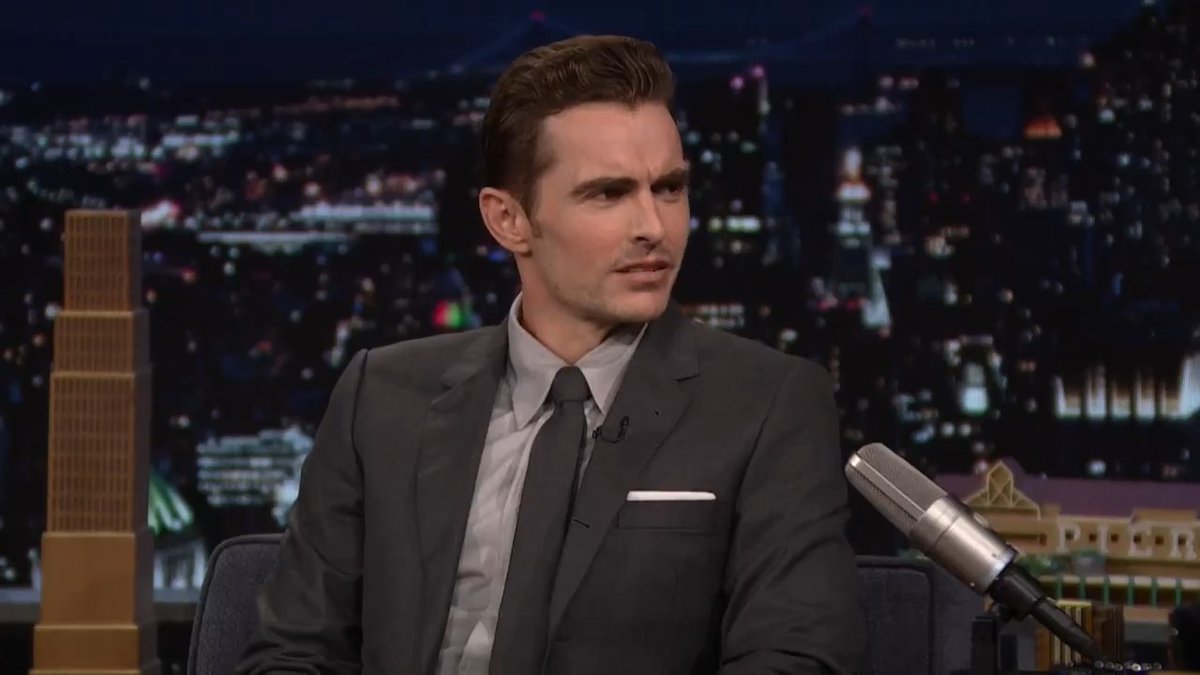 Dave Franco originally auditioned to be the “douchebag who loogies on Jonah Hill’s shirt,” but played a different douchebag in Superbad 🤣 #FallonTonight