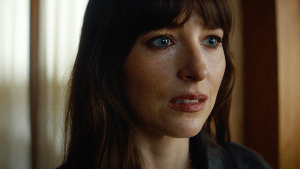 Anne Hathaway, Dakota Johnson, and Josh Hartnett stars in this new clip from #Verity. In theaters on October 2.