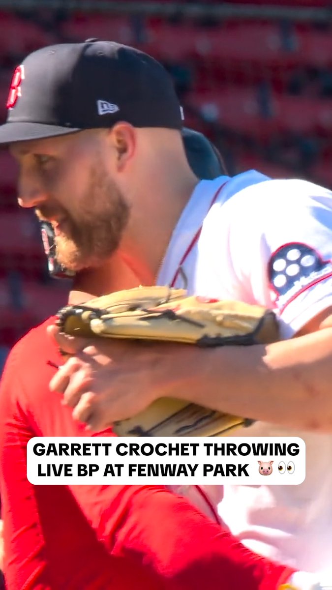 Crochet throwing live BP with Ceddanne at Fenway today 👀