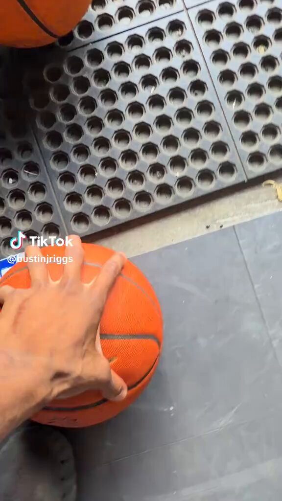 “Ja Morant we got 12” 😭😭😭