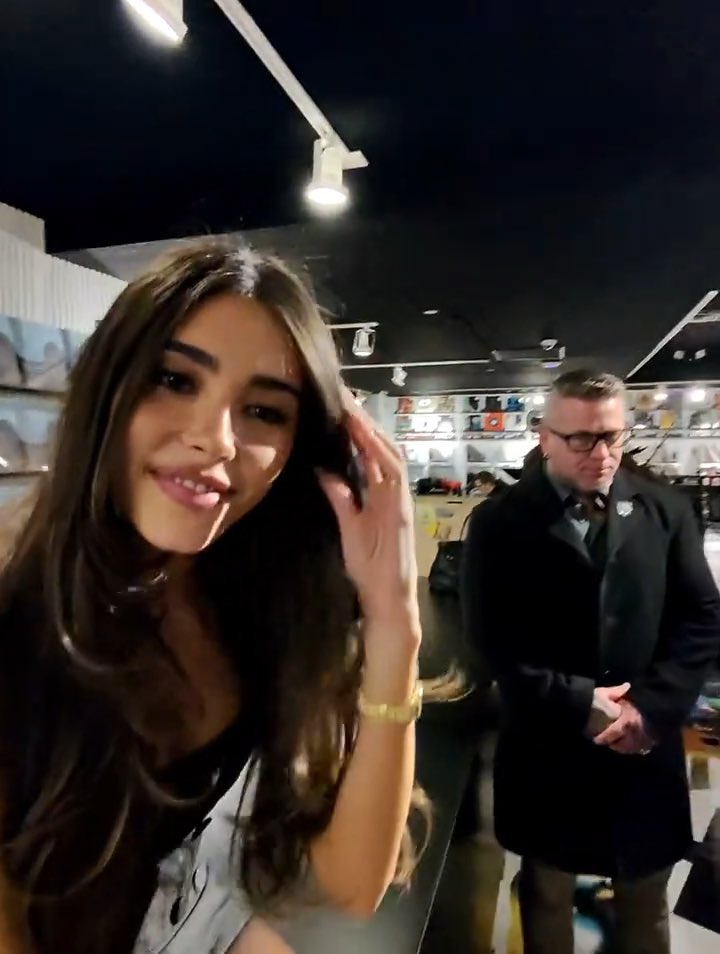 madison beer would never btw