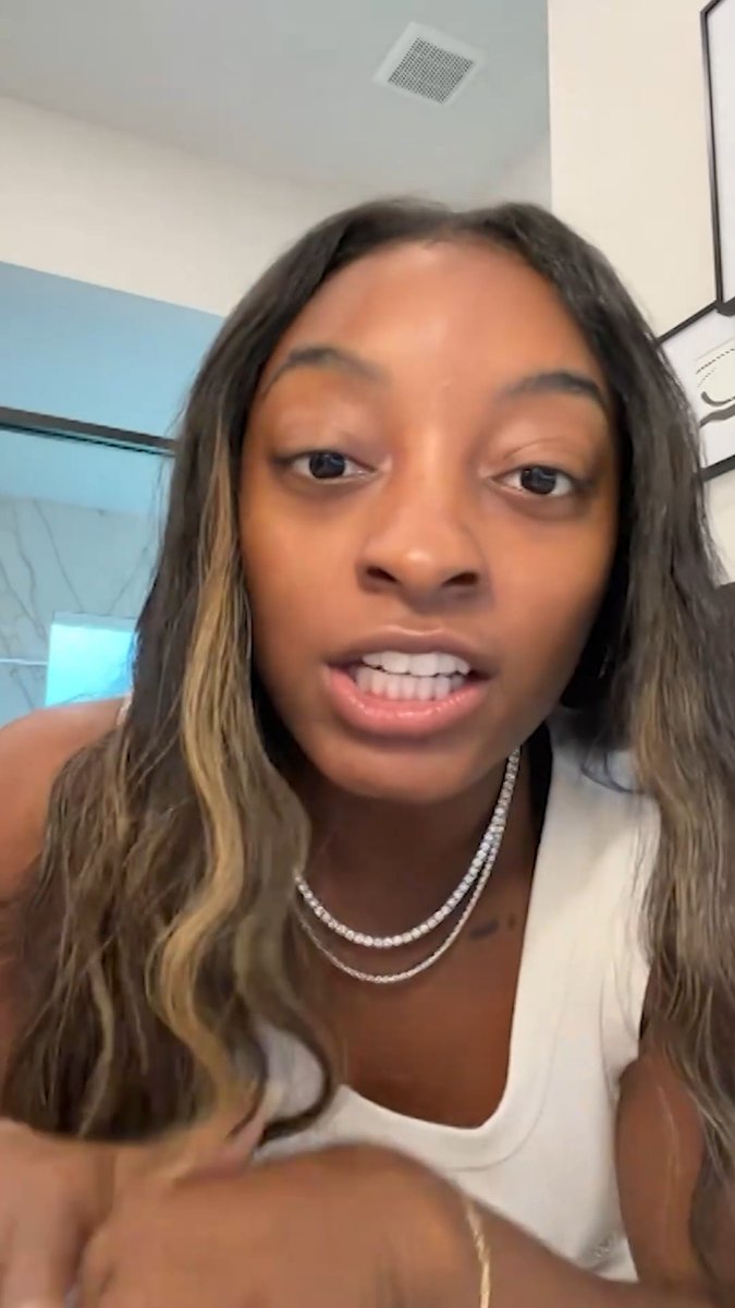 Simone Biles says 3 masked men broke into her Chicago home, stole Porsche 😳