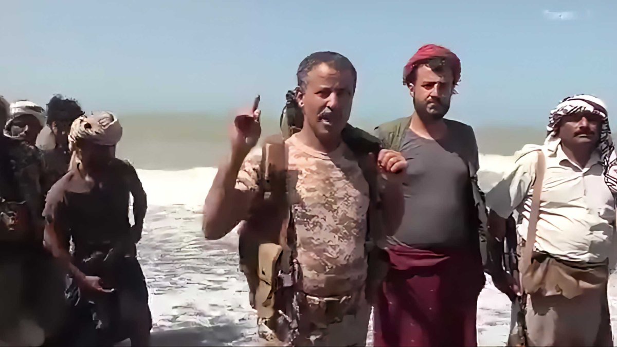وزير الدفاع اليمني من باب المندب: من سيحمي باب المندب والبحر الاحمر وخليج عدن هم الشعب اليمني ونحن أبناء اليمن فقط من لنا هذا الحق دون غيرنا ولا وصاية لأحد علينا...