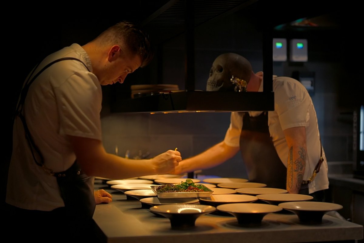 The pressure is on. Season 2 of #KnifeEdge: Chasing Michelin Stars premieres September 25.