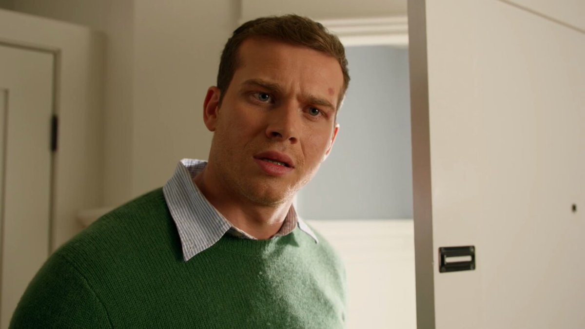 pov: finding out peter krause is a bobbyalivemaxer on a random tuesday in september