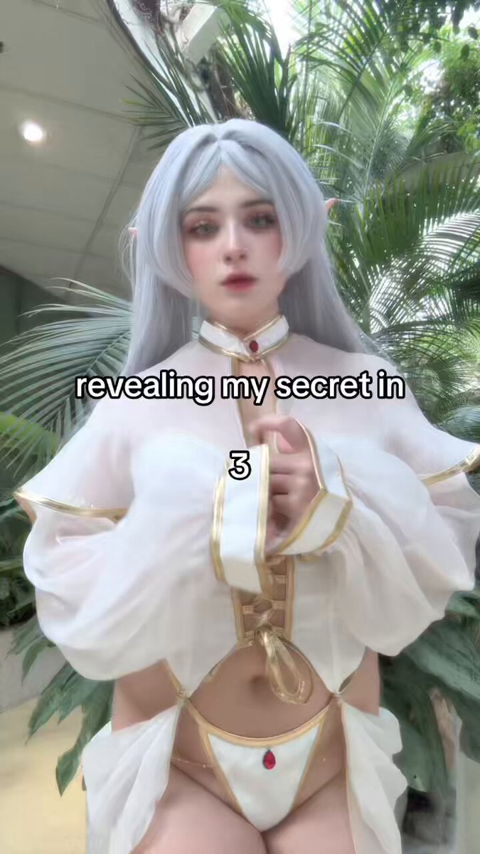 do you like my secret? #frierencosplay #frieren #cosplay #cosplaygirl