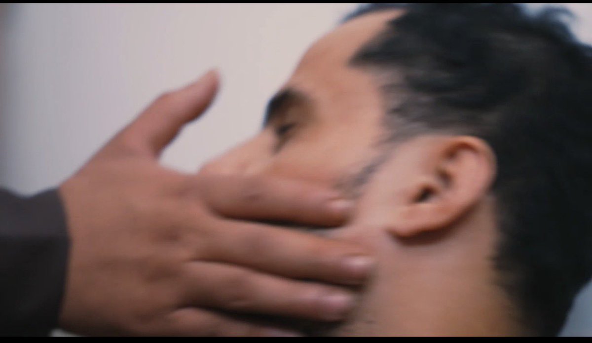 ماعمره اليمني اليمني الاصيل جحد جميل احد او تنكر لاحد ومن يتنكر اليوم للمملكة العربية السعودية فهو ليس يمني بل متورد دخيل على اليمن #اليوم_الوطني_السعودي_٩٦ فكرة صفوان الجعوري تمثيل حسان ردمان صفوان الجعوري