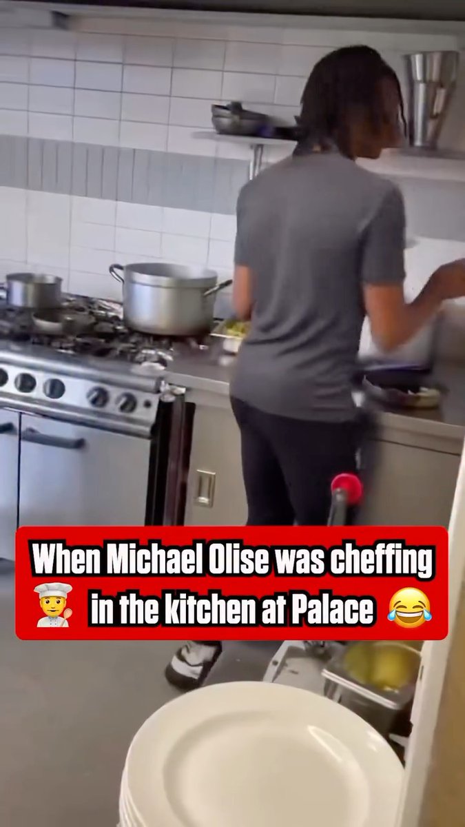 Michael Olise is a chef on and off the pitch 🤷‍♂️👨‍🍳 (via remimatthews)