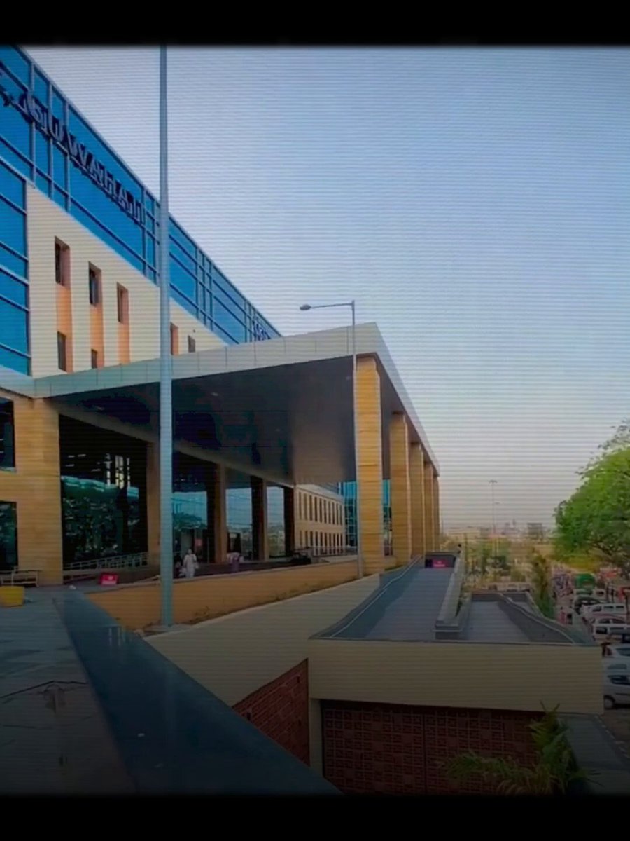 असम में हमारी सरकार हर जिले में एक मेडिकल कॉलेज के निर्माण की दिशा में काम कर रही है। AIIMS Guwahati सहित राज्य में कई मेडिकल कॉलेजों का निर्माण हुआ है, जिससे हर वर्ष नए डॉक्टरों की संख्या भी बढ़ेगी।