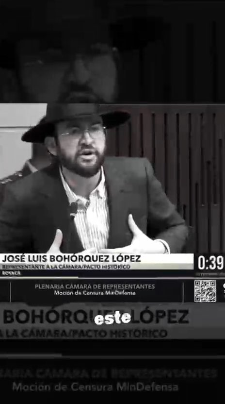 En la moción de censura al ministro de Defensa, algunos se pusieron bravos porque les recordamos su origen. Vienen al Congreso a posar de decentes, pero algunos cargan con la herencia del paramilitarismo. Acá hay memoria. Y si van a lanzar piedras, procuren no ser pecadores. Porque si justifican bombardear a niños reclutados forzosamente, uno entiende mejor la lógica que defienden.