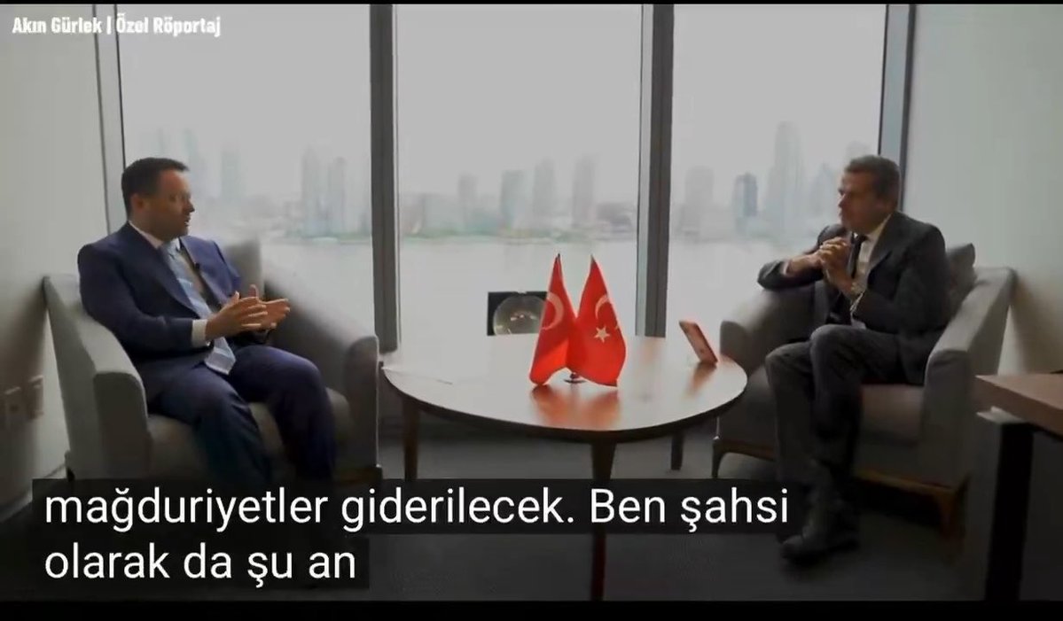 cüneyt özdemir Sordu Sn. Akın Gürlek Cevapladı. Böyle bir dönemde Harika bir röportaj olmuş . İlk Defa yetki ağızdan net bir bilgi duyduk. Fon Krizi ? Akın Gürlek: "Kaçırılan paraları geri getirip, iyi niyetli vatandaşlarımızın paralarını geri almasını sağlamak." "İnşallah kısa sürede mağduriyetler giderilecektir" Videonun tamamı Cüneyt Özdemir youtube kanalında.