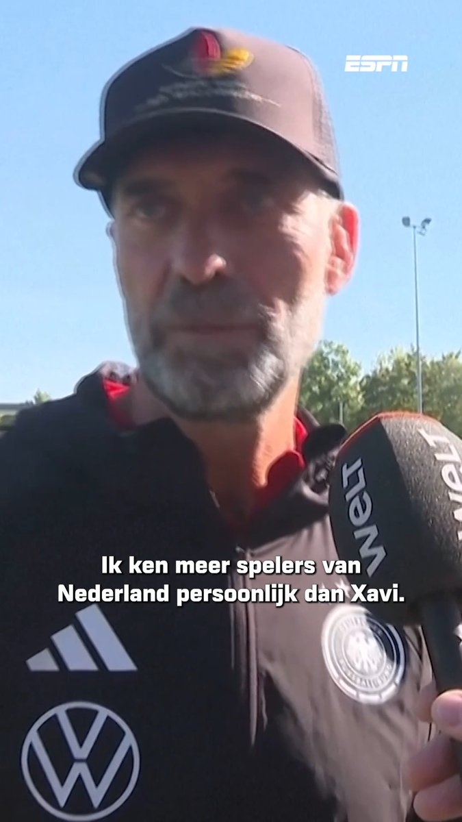 🚨 Jürgen Klopp 🇩🇪 : « JE CONNAIS PERSONNELLEMENT PLUS DE JOUEURS DES PAYS-BAS QUE XAVI 🇪🇸. » 😅🇳🇱 🎥 ESPN NL