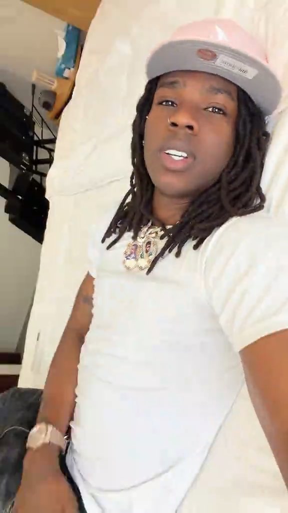 🚨 Rema vibing to “Oh No” on TikTok 🦇🔥