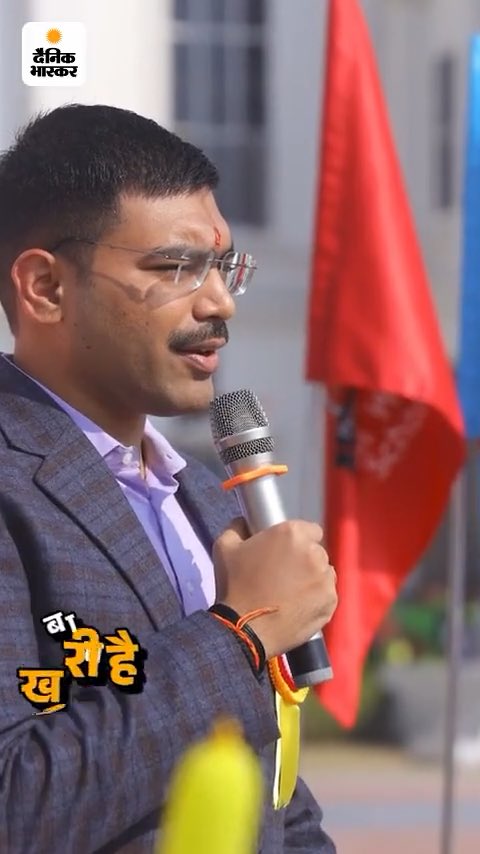 Gyanesh Kumar’s eldest son-in-law (Medha Rupam’s Husband) Manish Bansal has recently taken charge as DM in his sasural Agra.