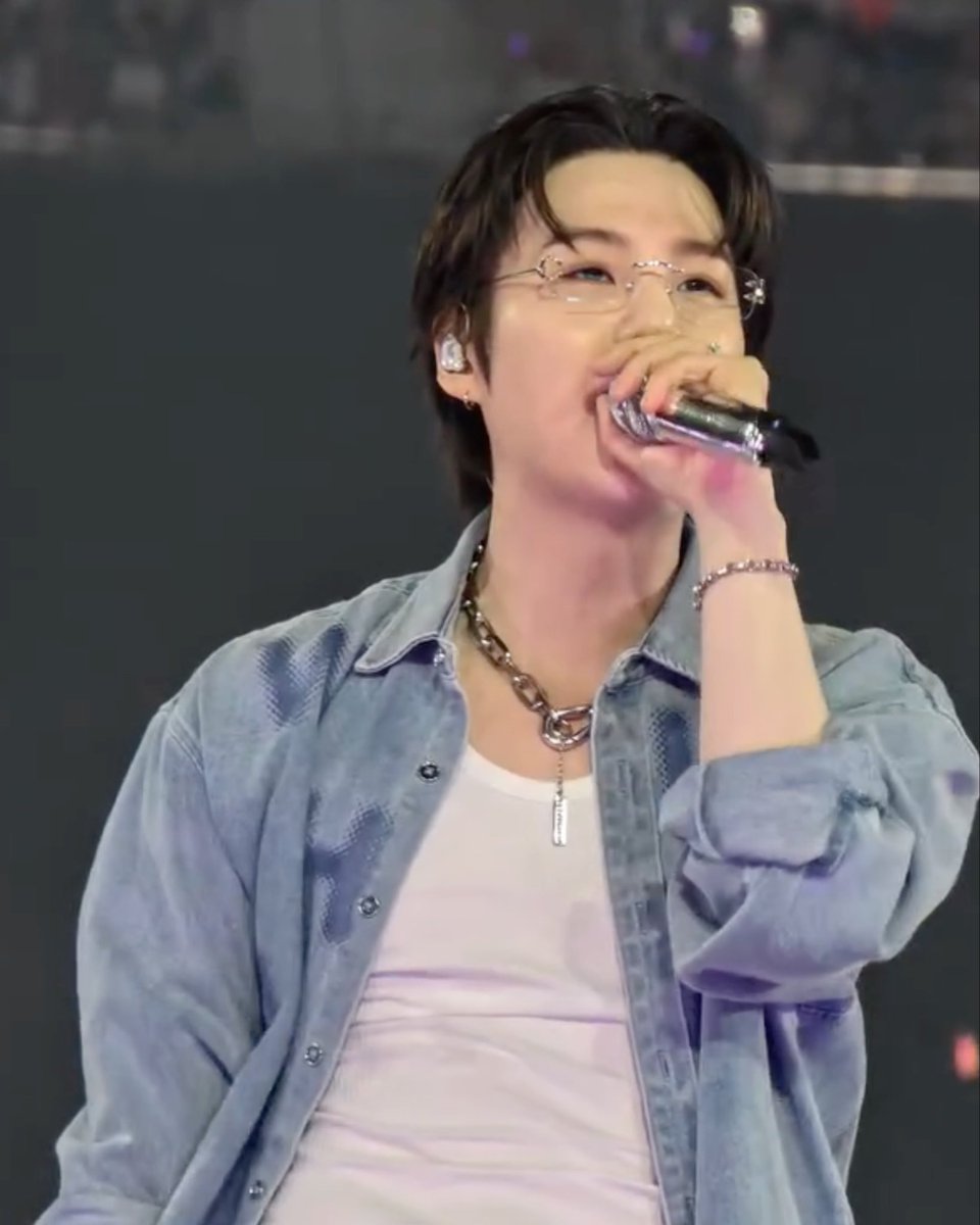 the sexiest thing yoongi’s ever done is look like this and sound like this