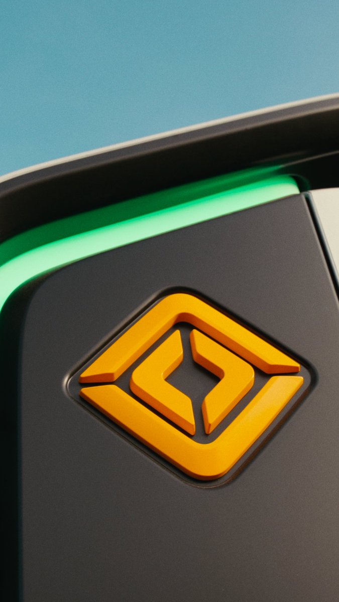 R2 is designed to take you far. For longer adventures, that means charging along the way, which is why we’ve made charging easy to find and easy to use. Discover what you need to know about fast charging on the go at
