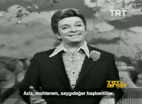 Türk sanat müziğinin 'Sanat Güneşi' Zeki Müren, tam 30 yıl önce bugün aramızdan ayrıldı.